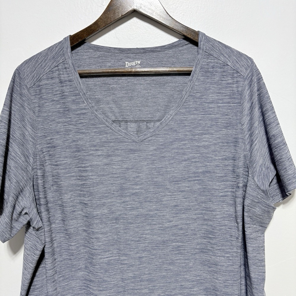 Duluth Trading TShirt Womens 2X Gray Stretch Active V Neck Short Sleeve Relaxed - Picture 2 of 9